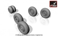 AR AW72025    1/72 Mikoyan MiG-31 Foxhound wheels w/ weighted tires, front mudguard (attach2 12786)