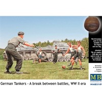 MB35149   German tankmen in the break between combats (thumb18154)