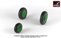 AR AW32011   1/32 Mikoyan MiG-21 Fishbed wheels w/ weighted tires, late (attach2 21514)