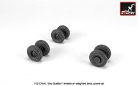 AR AW72318   1/72 CH-53 Sea Stallion wheels w/ weighted tires (thumb21626)