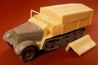 MTrans72384   Sd.Kfz.7 late (cargo with tarpaulins ) (attach2 22480)