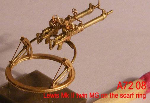 MiniWA7208    Lewis Mk II twin MG on the scarf ring (thumb22949)