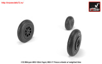 AR AW32014   1/32 Mikoyan MiG-15bis Fagot (late) / MiG-17 Fresco wheels w/ weighted tires (attach3 25536)