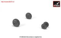 AR AW72052   1/72 Mil Mi-24 Hind wheels w/ weighted tires (thumb25561)