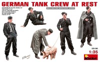 MA35198   German tank crew at rest (thumb26752)