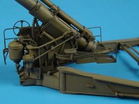 HLP72006   M1 240mm howitzer IN FIRE POSITION (attach2 29148)