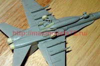 BRL144104   F/A-18C (Revell) (attach2 35446)