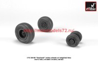 AR AW72333   1/72 SH-60 Seahawk wheels w/ weighted tires (attach2 41240)