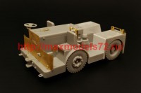 BRS48013   UK Tugmaster tractor (thumb42540)