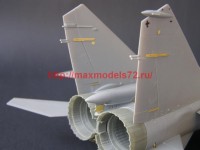 MD4823   MiG-25. Exterior (ICM) (attach5 46824)