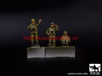 BDT72053   German modern tank crew (attach3 53242)