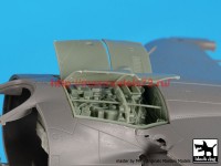 BDA48117   1/48  Harrier GR 1/3 engine +electronics (attach3 55438)
