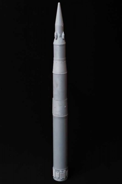 AMA72244   Межконтинентальная баллистической ракета 15Ж58 «Тополь» 1/72   Intercontinental ballistic missile 15Zh58 Topol 1/72 (thumb70978)