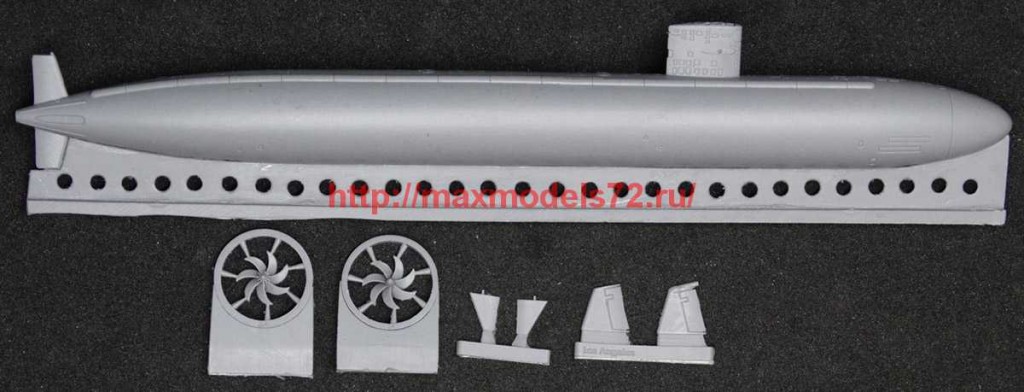 OKBN700142   USS Los Angeles class, Flight 1 with towed array sonar (attach1 70358)