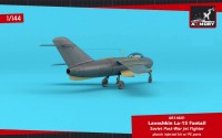 AR14601   La-15 Fantail, Soviet Post-War Jet Fighter (1/144) (attach3 81097)