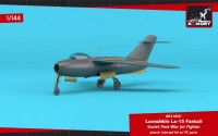 AR14601   La-15 Fantail, Soviet Post-War Jet Fighter (1/144) (attach2 81097)