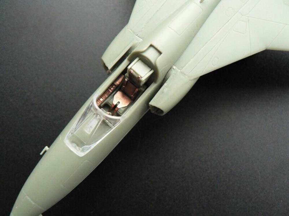 MMirLT72001   J-22 Orao (attach5 90383)