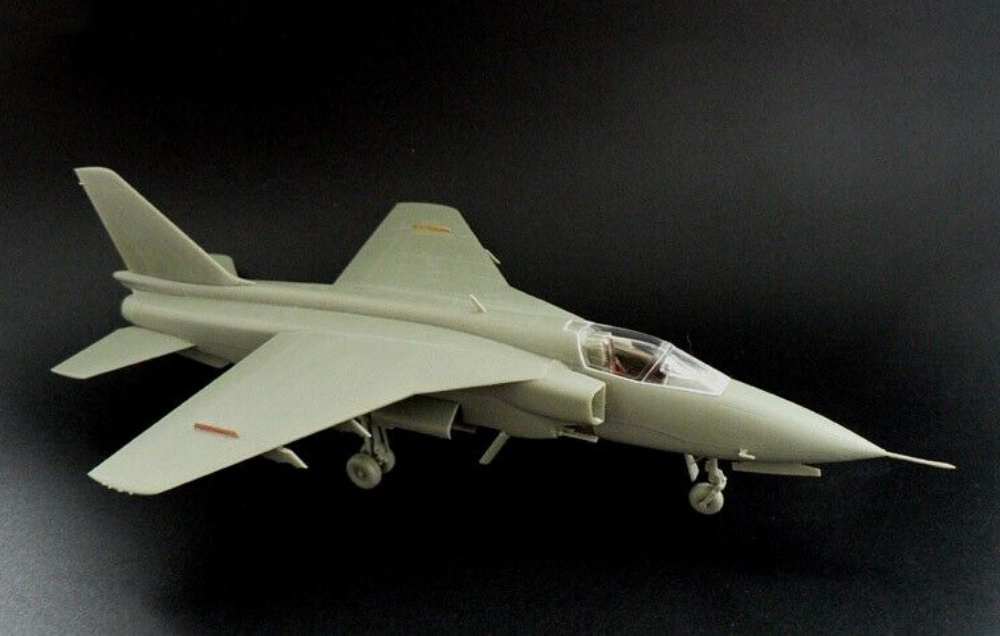MMirLT72001   J-22 Orao (attach4 90383)