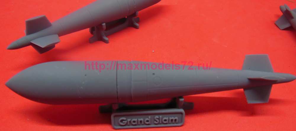 OKBWEMR72013   UK Bomb, Medium Capacity, 22,000 lb (Grand Slam) (attach3 90703)