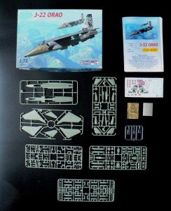 MMirLT72001   J-22 Orao (attach2 90383)